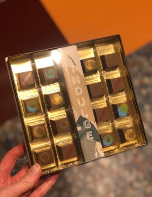 Roscommon Chocolates Box (16)