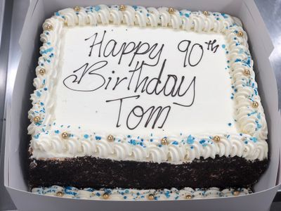 14" Butter Icing Cake (Collect after 1.30pm)