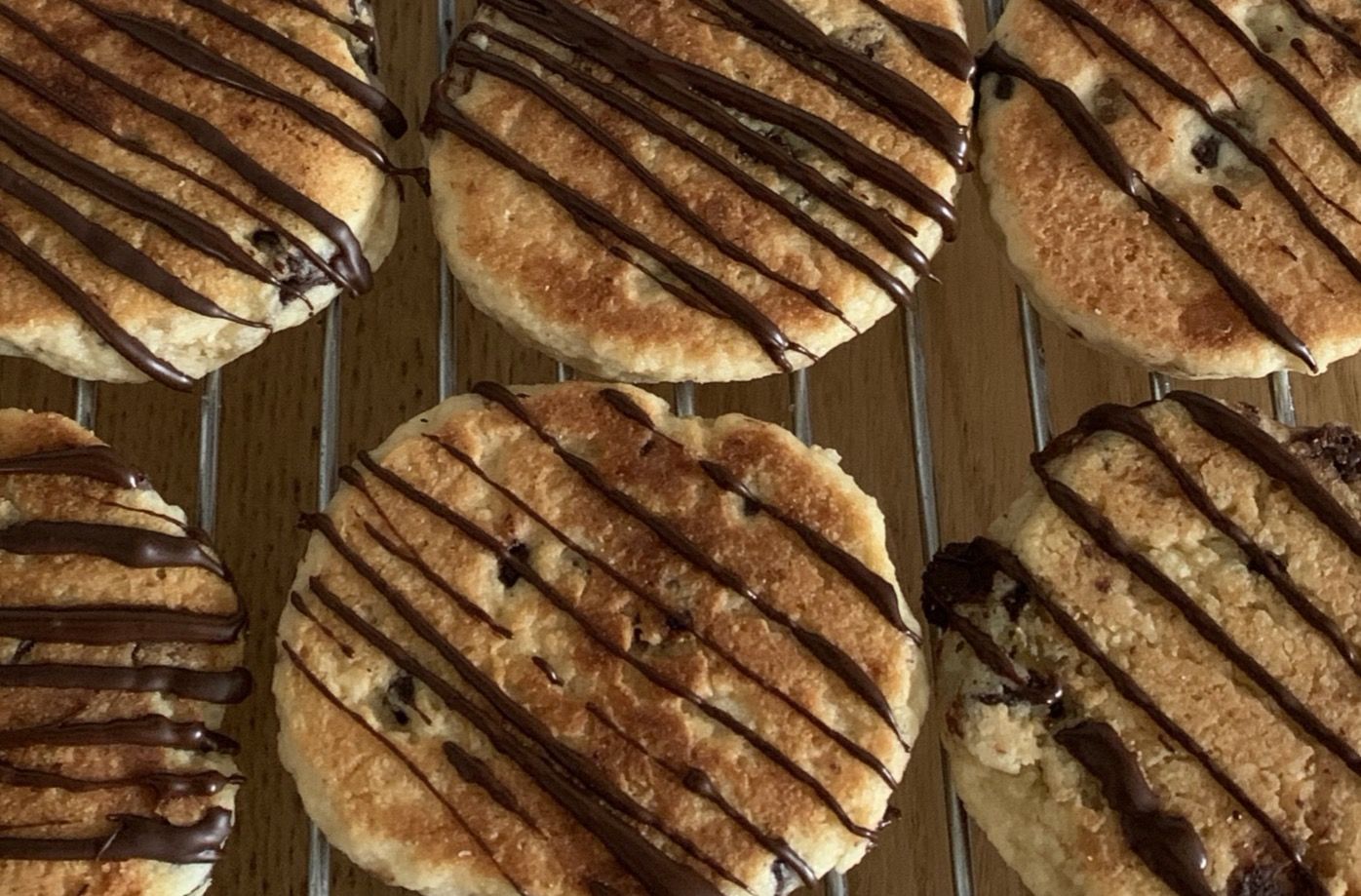 10 Dark Chocolate and Fiery Ginger Welsh Cakes