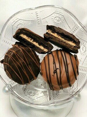 Chocolate Dipped Peanut Butter Oreos (4)