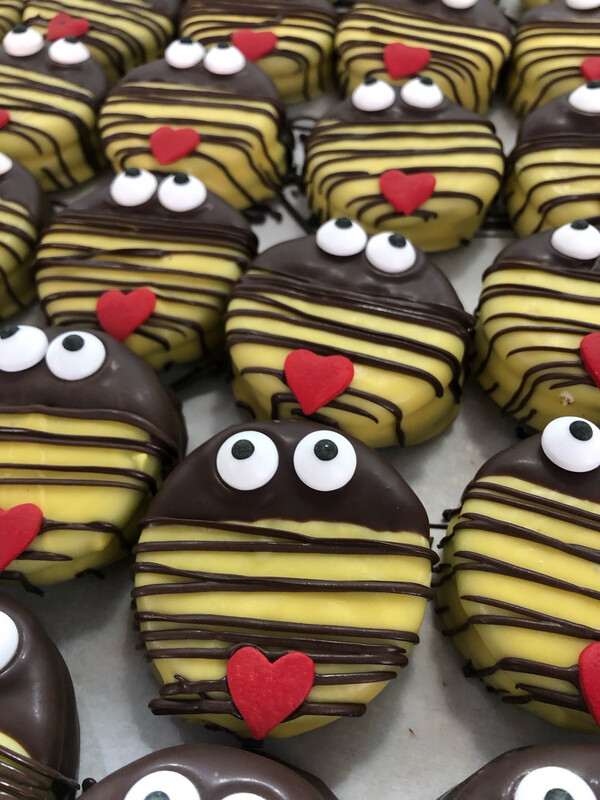 Bumblebee Double Stuffed Oreos (6 pack)