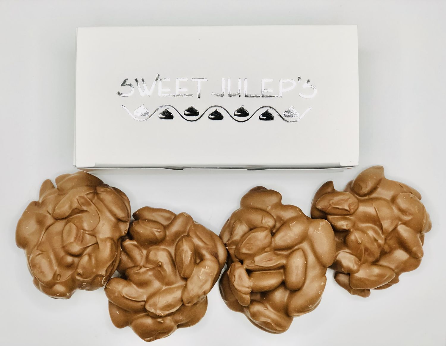 Almond Wheels (4), Chocolate: Milk Chocolate