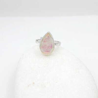 Holographic Faceted Cloudy Quartz Ring - size 9