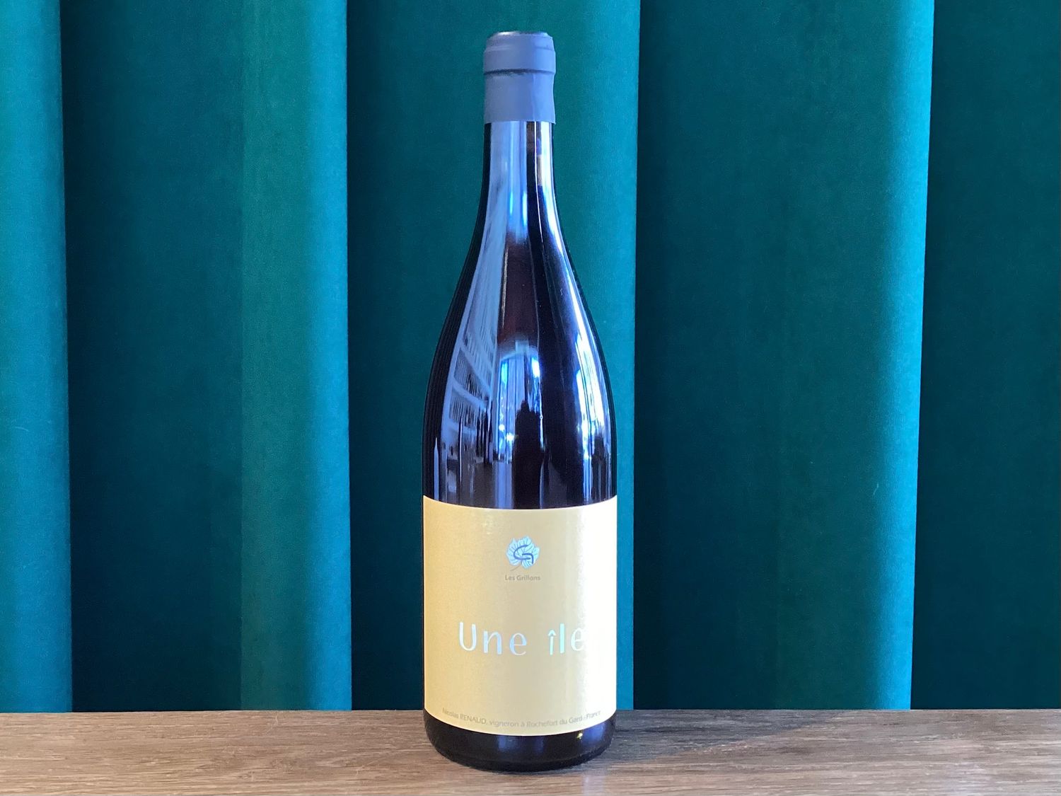 Clos de Grillons, Une Ile