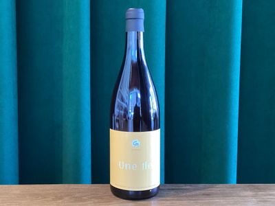 Clos de Grillons, Une Ile