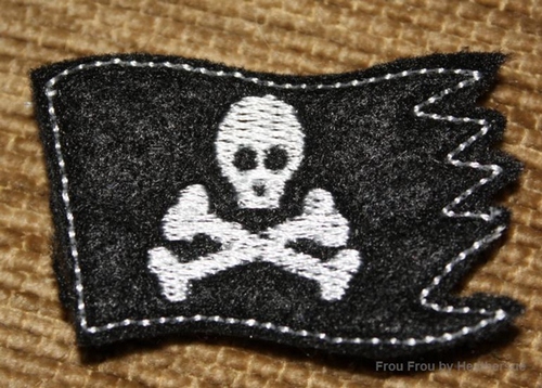 Clippie Pirate Flag Machine Embroidery In The Hoop Project 1, 1.5, 2 and 3 inch