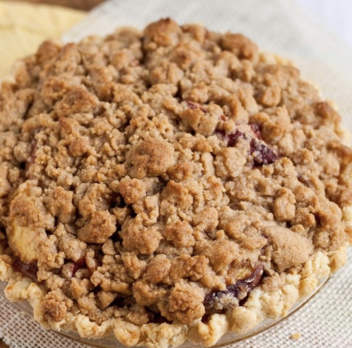 Apple Crumb Pie