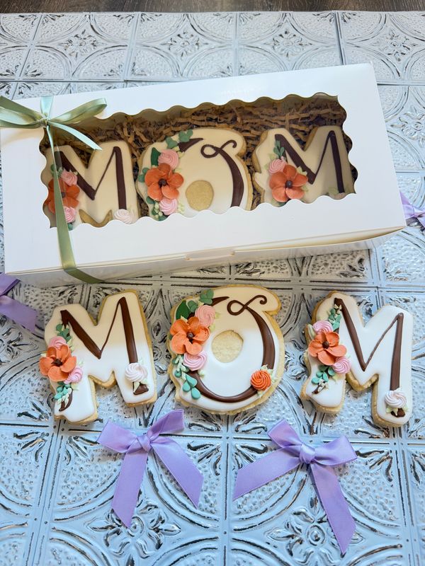Mother’s Day MOM cookie box