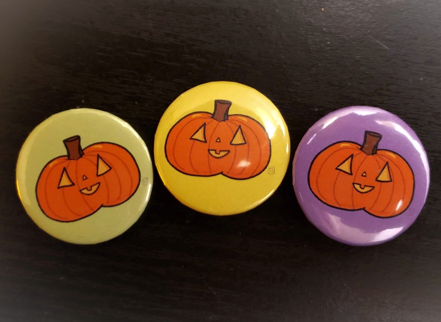 Pumpkin Bum Button