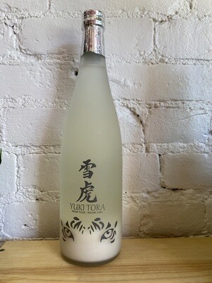 Yuki Tora Snow Tiger Nigori Sake 720ml