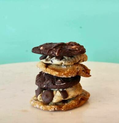 COOKIES & COOKIE SANDWICHES