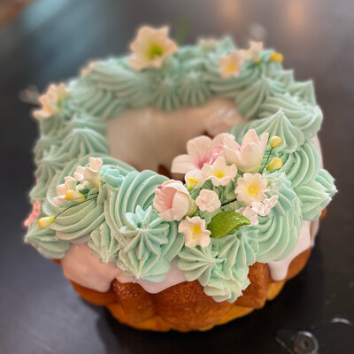 Whole Tiffany Cake