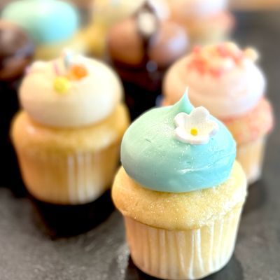 $25 Classic Baby Dozen Box (no substitutions)