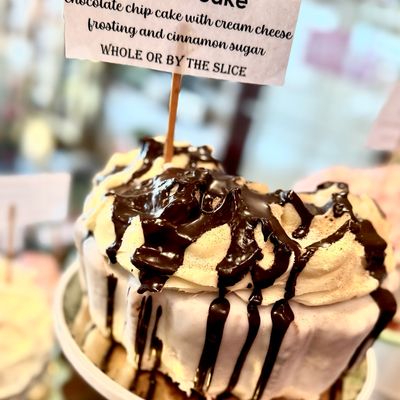 Cannoli Cake (Whole)