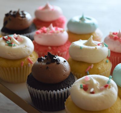 $25 Classic Baby Dozen Box (no substitutions)