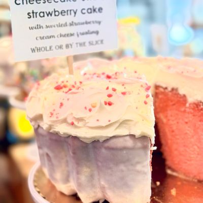 Cheesecake-swirled Strawberry Cake (whole)