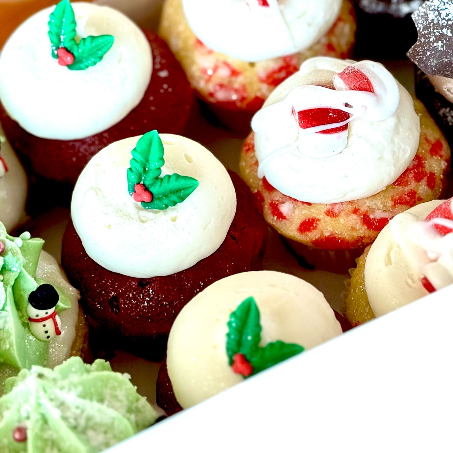 Winter Wonderland Babycake Box Winter Wonderland Babycake Box