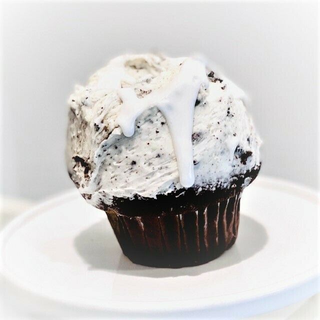 Jumbo Oreo Brownie