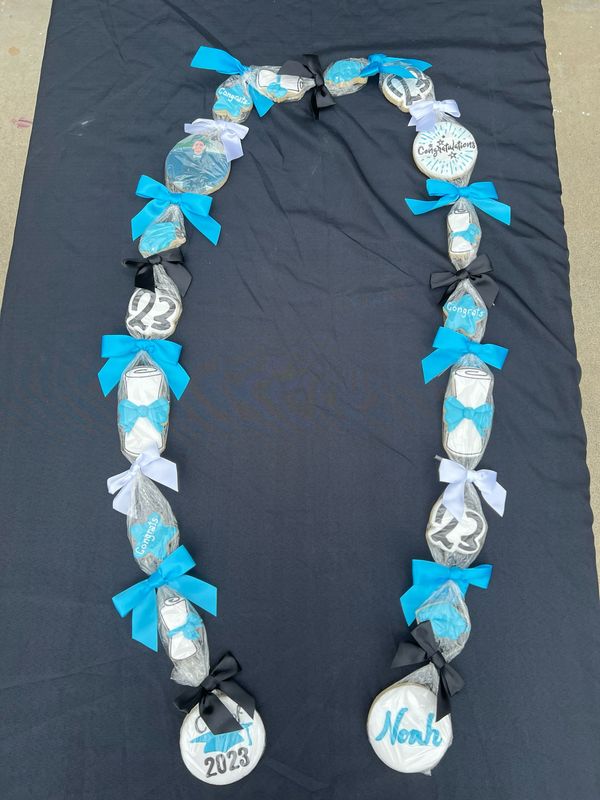 Graduation Cookie Lei