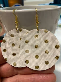 Polka dot circle