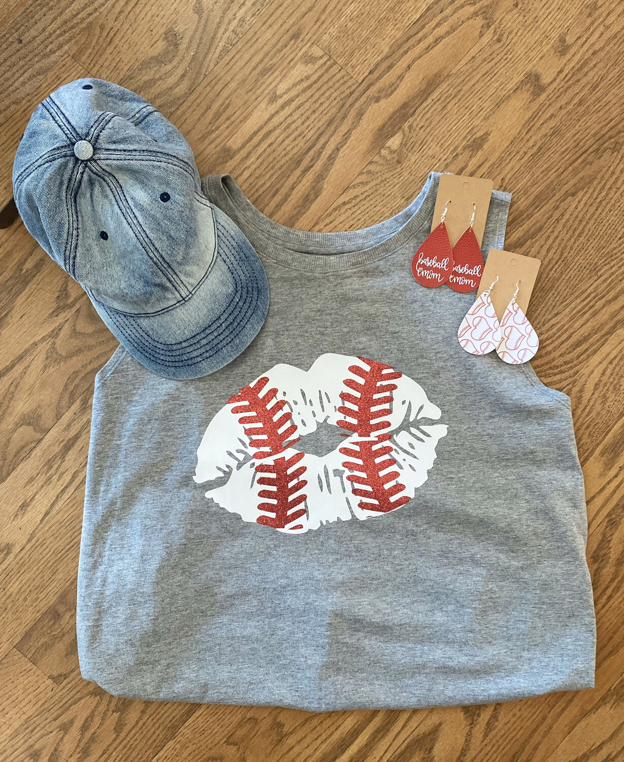 Hot lips Baseball