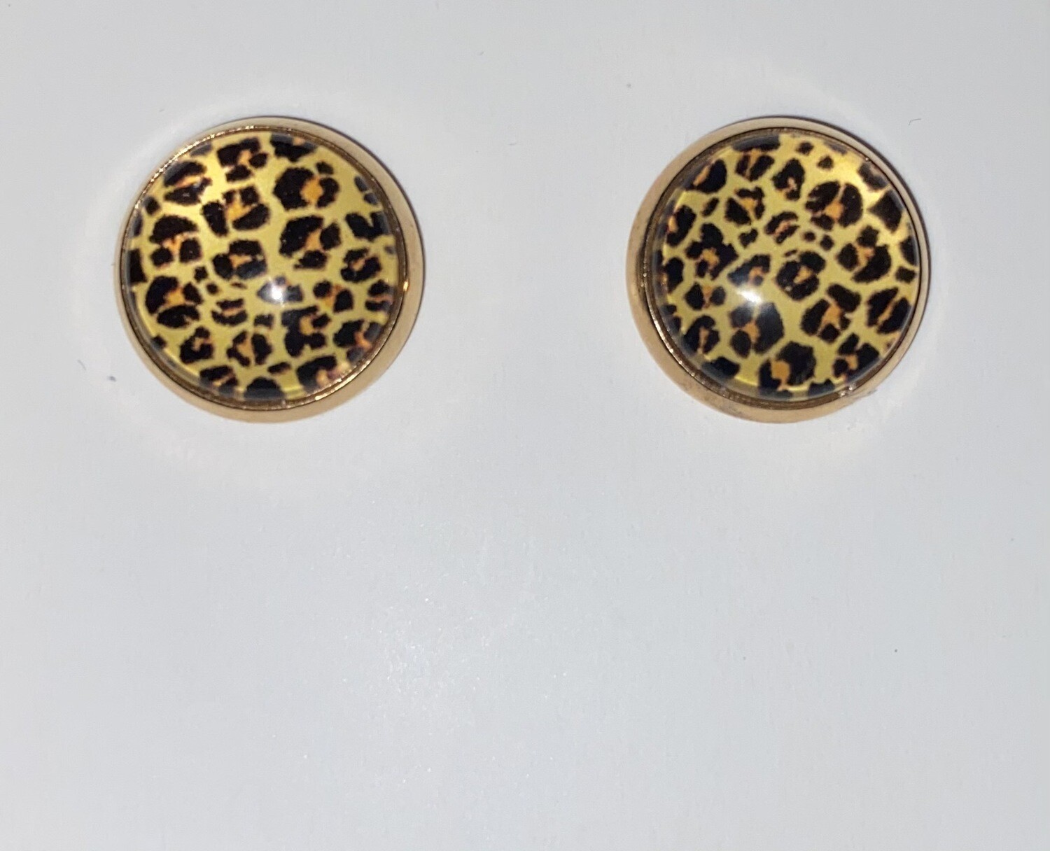 Leopard Cabochan Stud