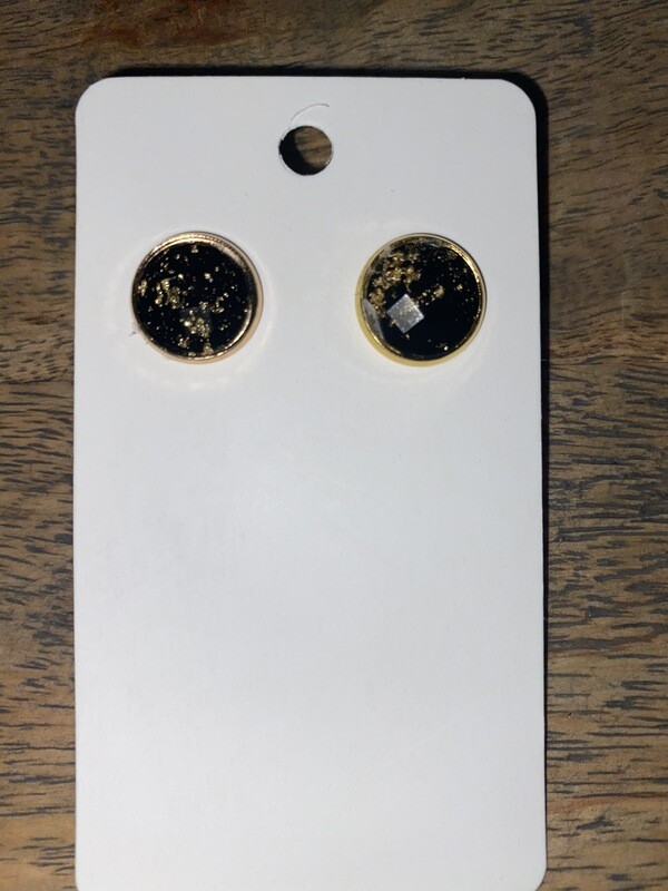 Black/gold Faceted Stud