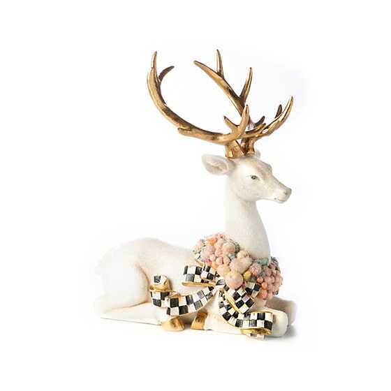 Della Robbia Sugared Deer - Sitting