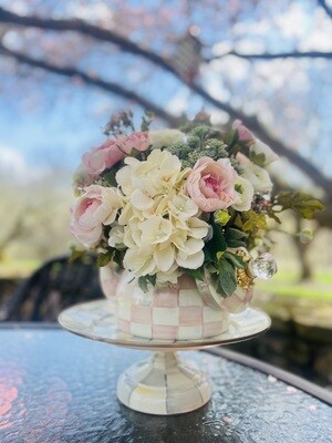 Mother&#39;s Day Arrangement in Rosy Check 2qt. Tea Kettle