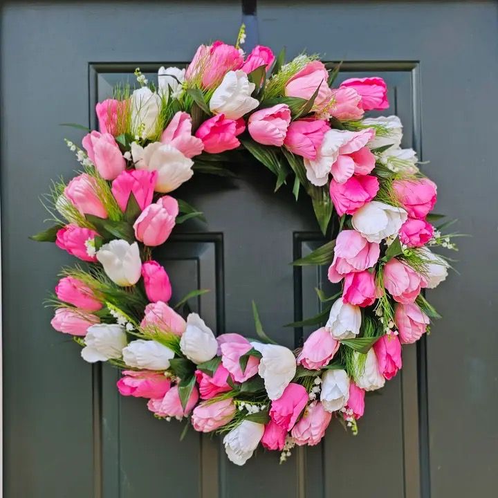 Pink 24&quot; Tulip Wreath