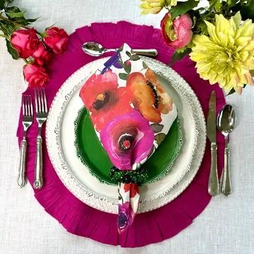 Magenta Round Ruffle Linen Placemat