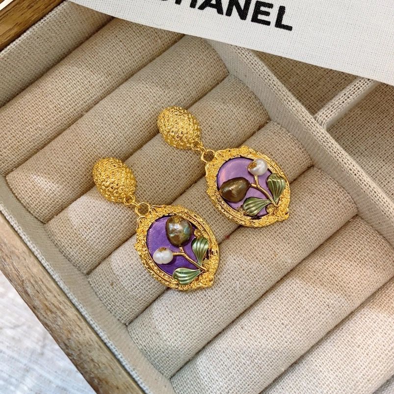 Lavender Baroque Pearl Earrings