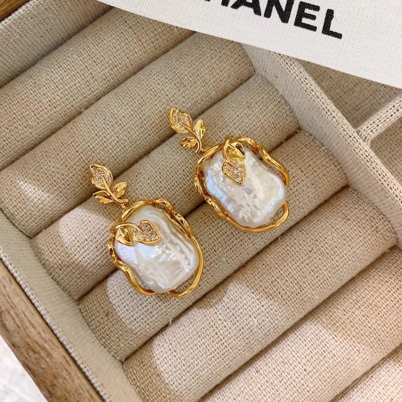 Baroque Pearl Leaf Earrings