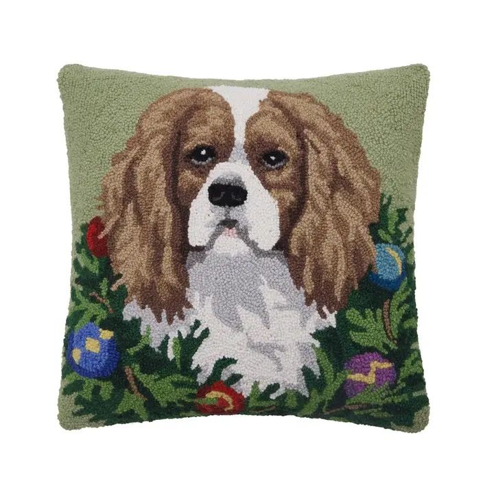 Holiday King Cavalier Hook Pillow