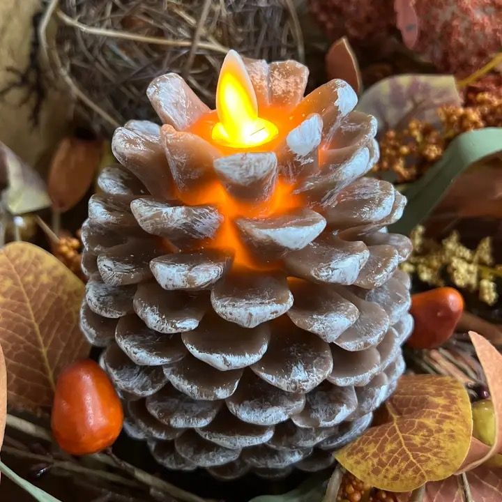Pine Cone Moving Flame Candle 4x4.5&quot;