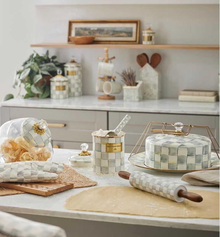 Kitchen &amp; Table