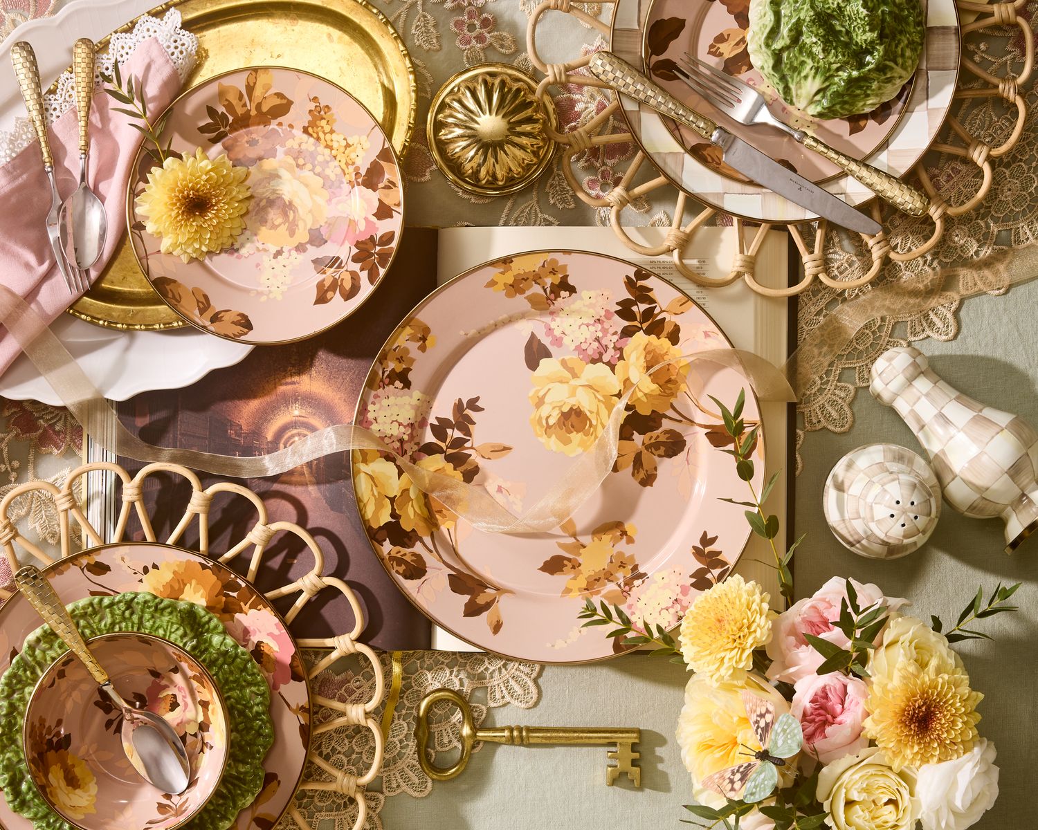 Wild Rose Mauve Large Pedestal Platter