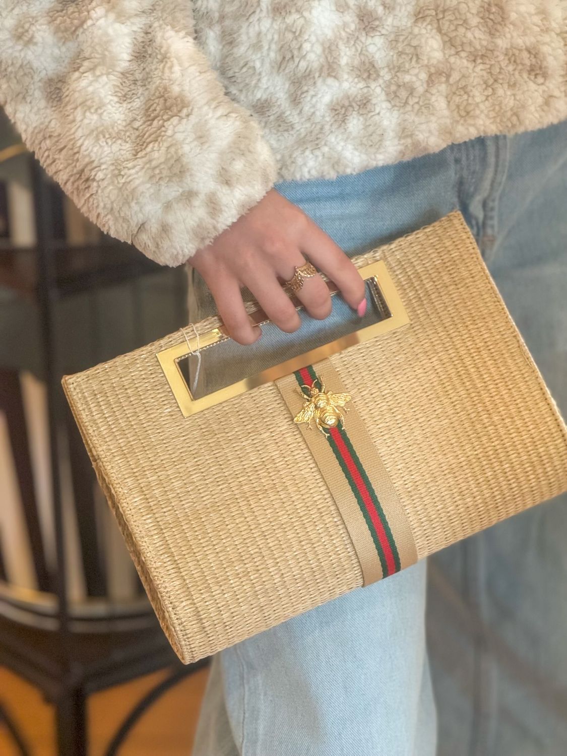 Straw Clutch w Sand Band