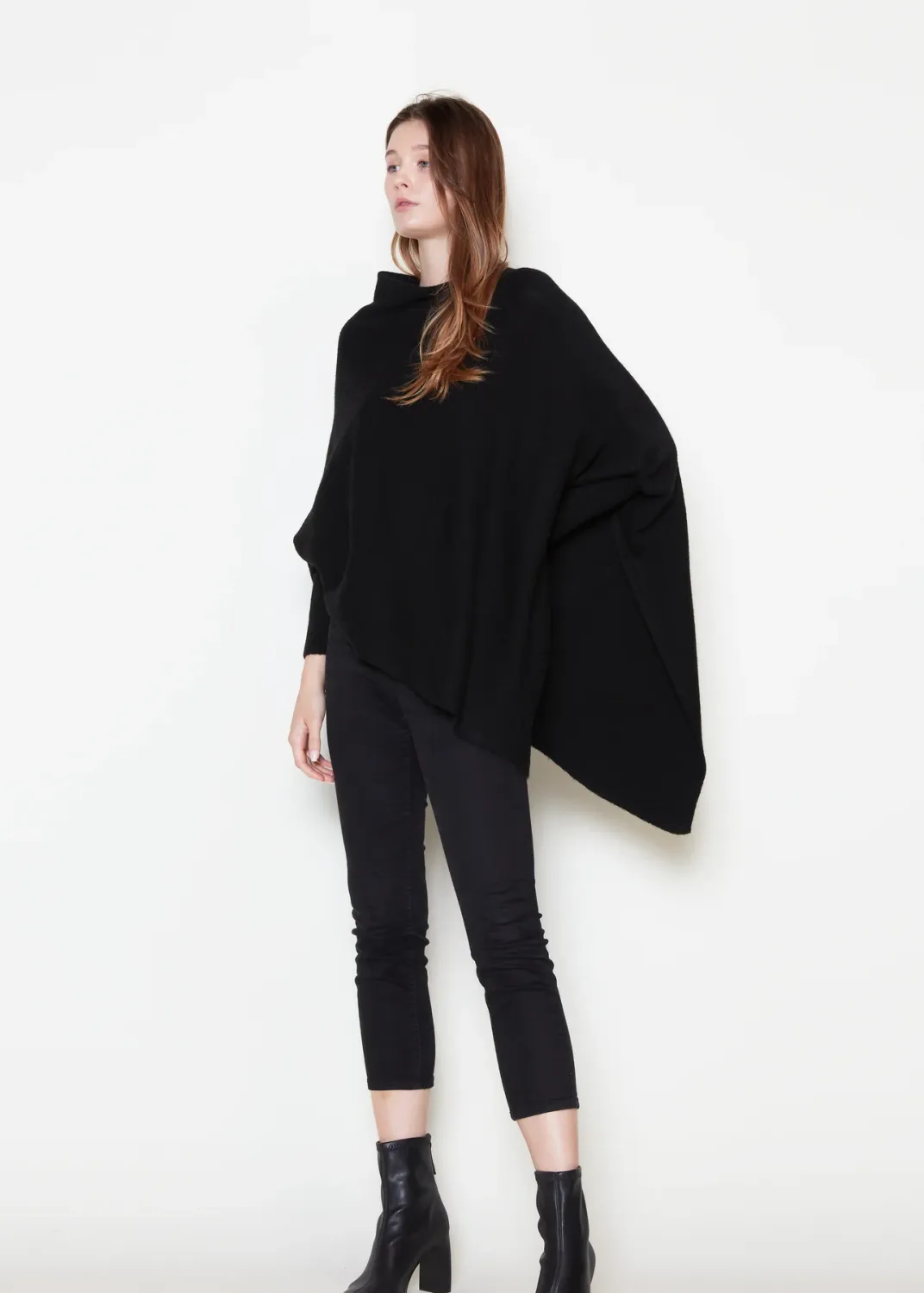 Basic Poncho with Sleeves Black