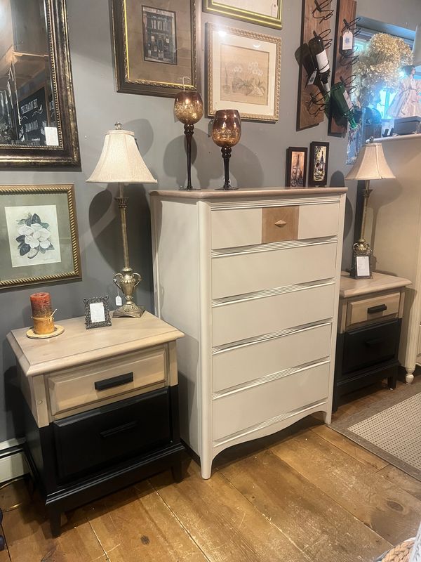 Stylish Dresser/End table set