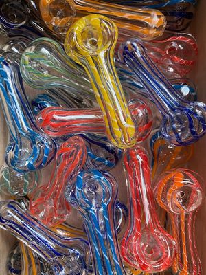 Small Glass Pipe (import) 2.75”-3”