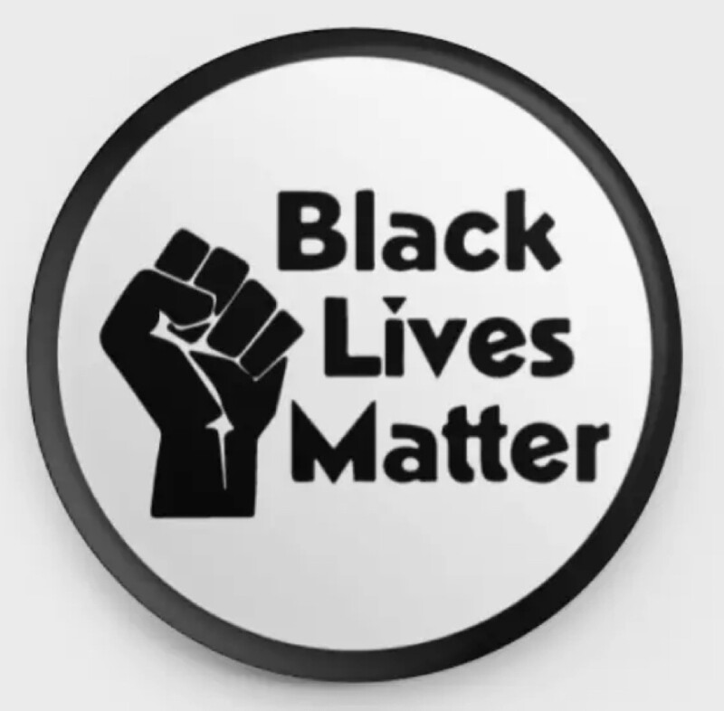 Button Black Lives Matter