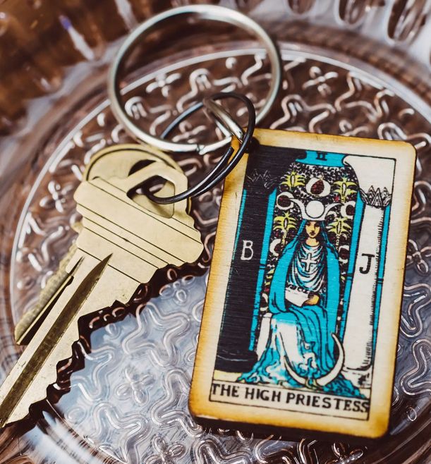 Tarot - 2 - the High Priestess Keychain