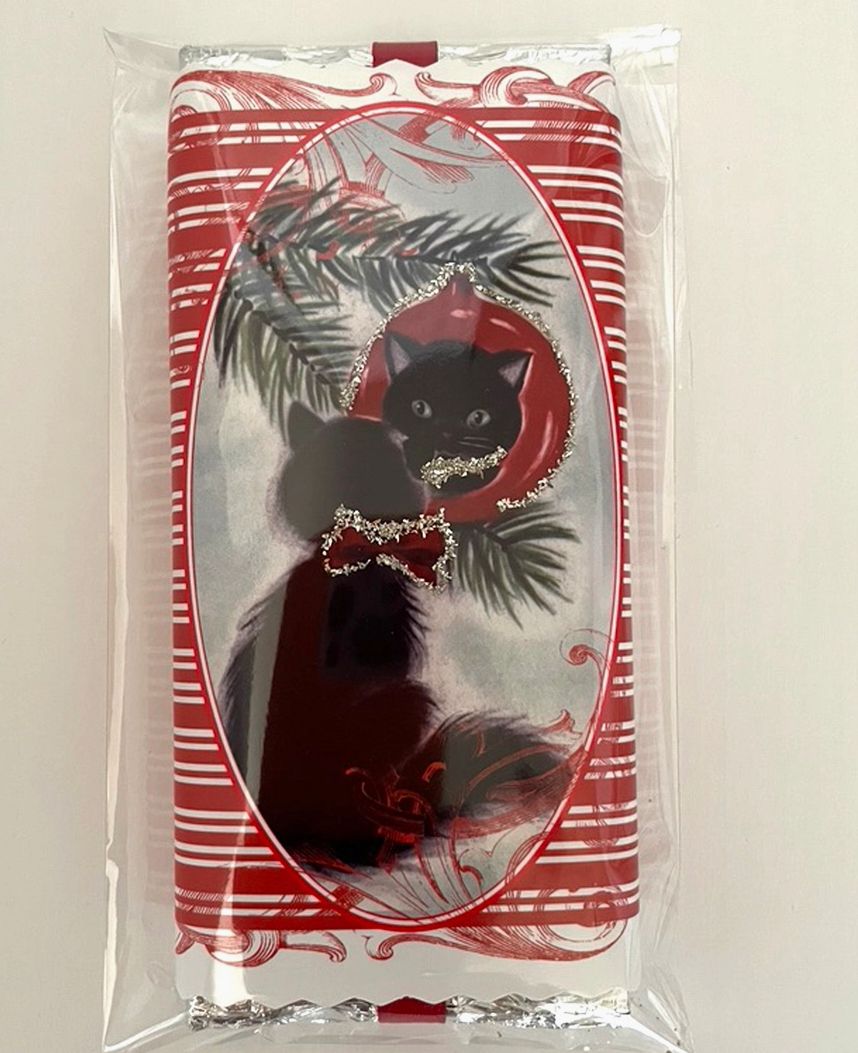 Black Cat Reflection Milk Chocolate Bar
