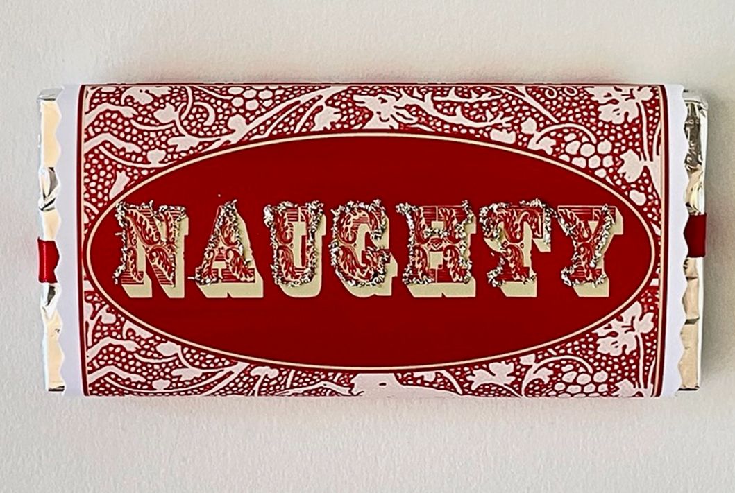 Burgundy Nice Dark Chocolate Bar