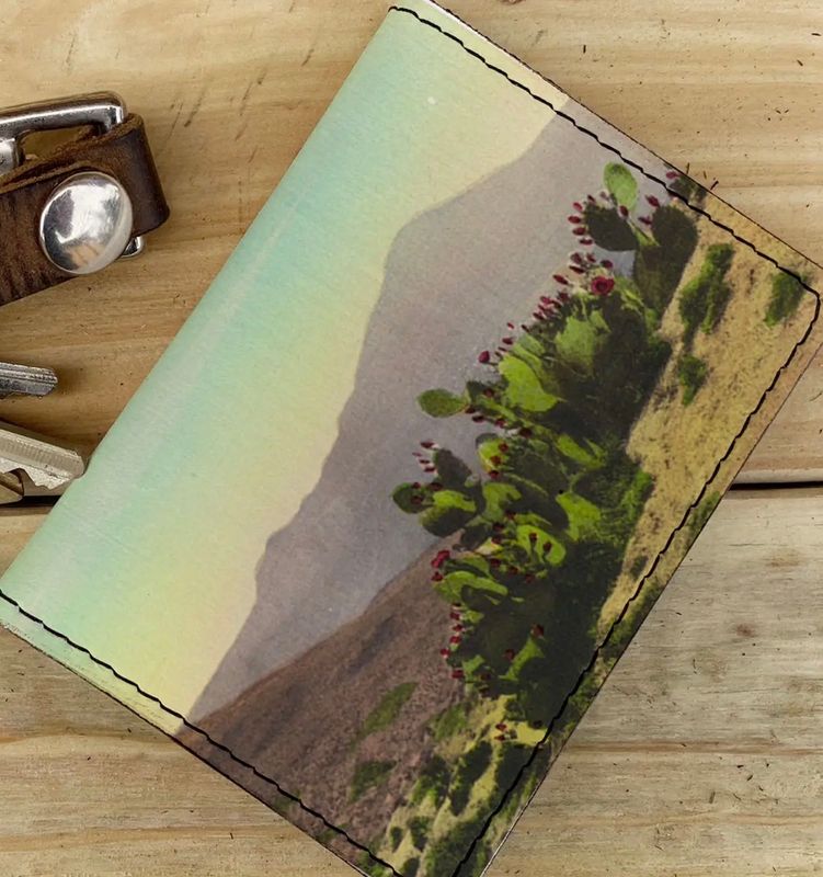 Faded Desert - Leather Spectrum Vert Cardholder Wallet