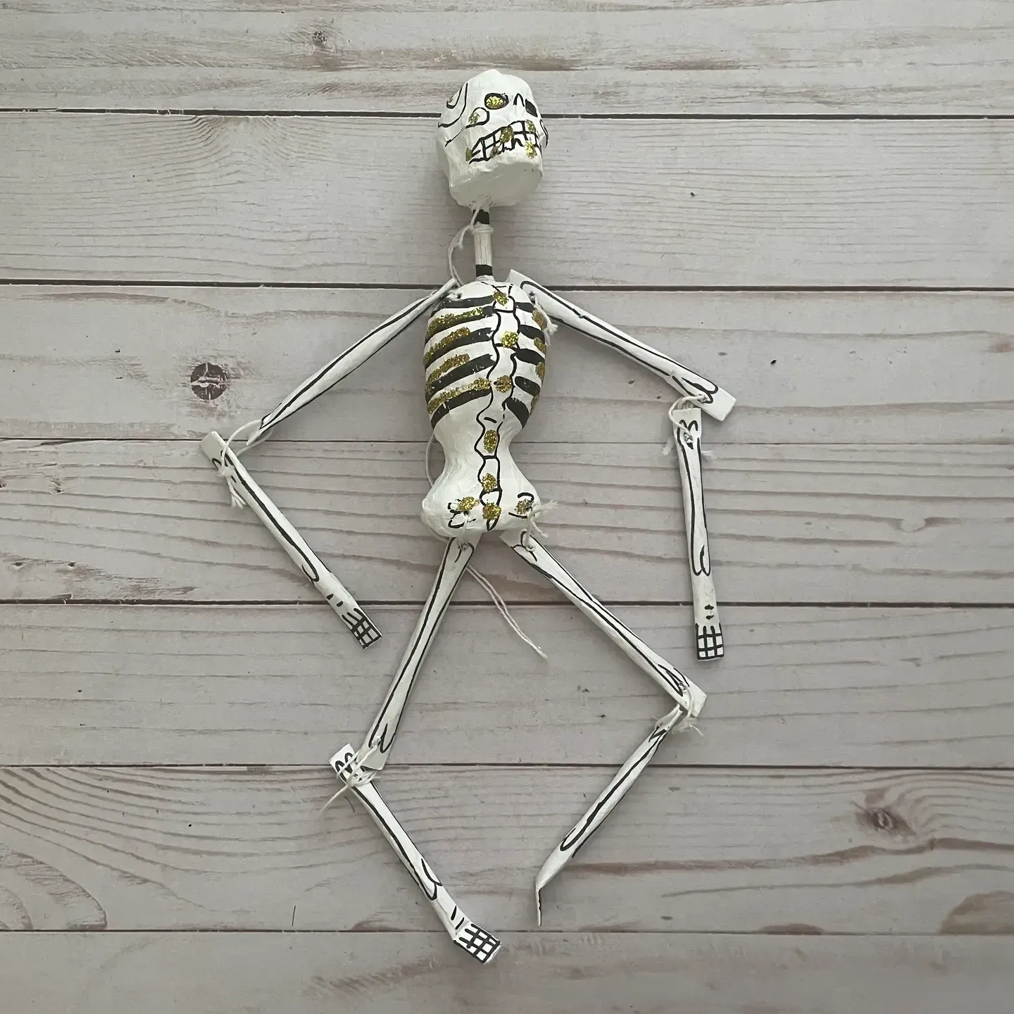 Mini Paper Mache White Day Of The Dead Skeletons 