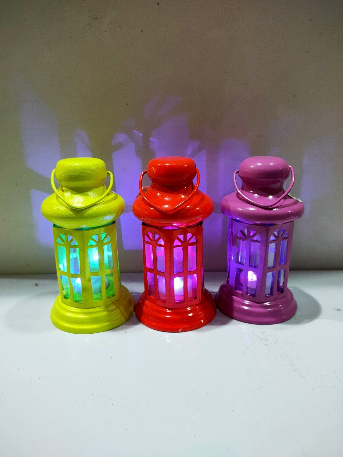 Small Metallic lighting Ramadan lantern different colors