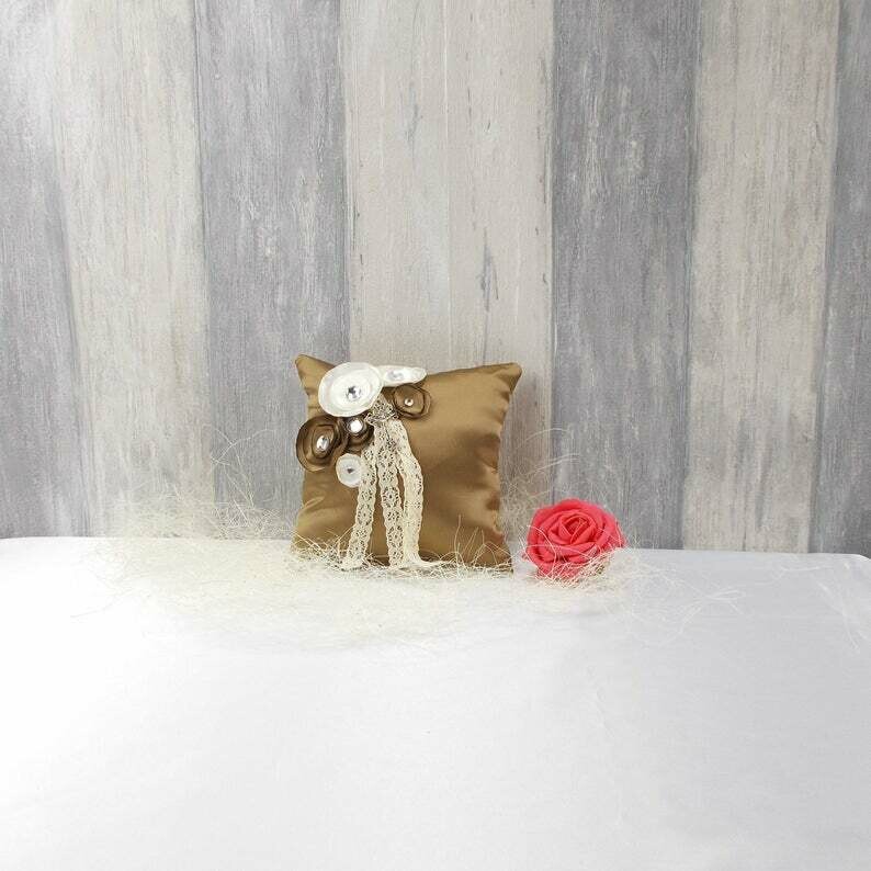 handgefertigtes Satin-Ringkissen, nougat braun