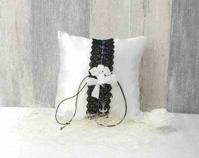 Ringkissen, weiß  mit schwarzer Spitze